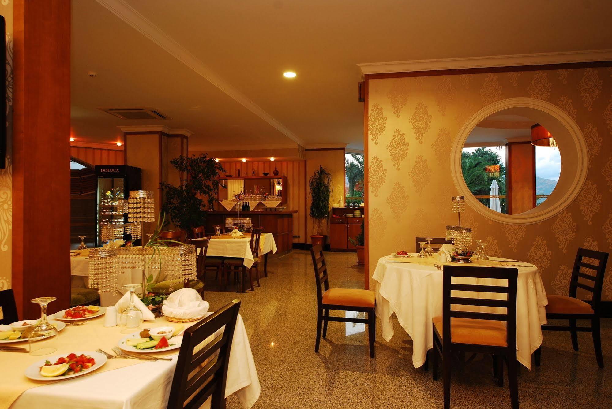 Pasa Beach Hotel Marmaris Exterior photo